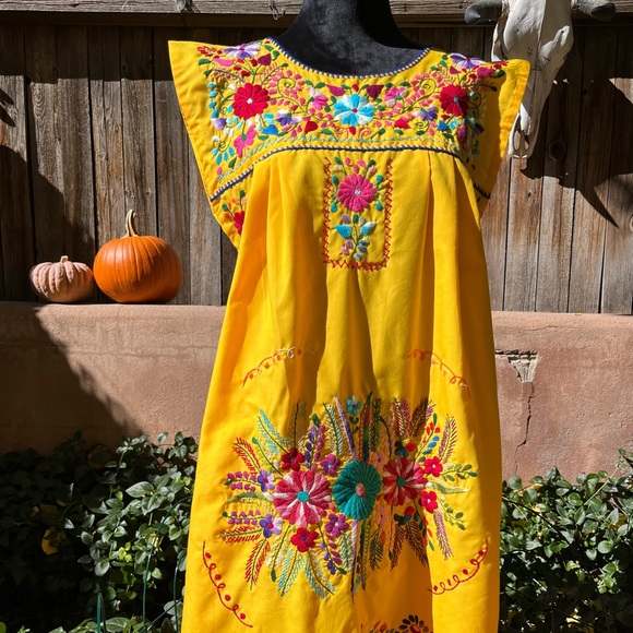 Vintage Mexican Embroidered Yellow Dress Floral Summer Beach Coverup M/L - Picture 5 of 10